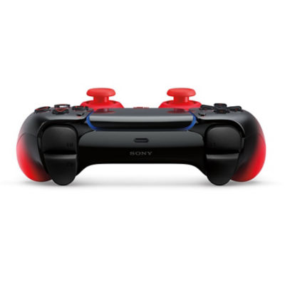 Vue de dessus d'une manette sans fil DualSense Red présentant ses gâchettes