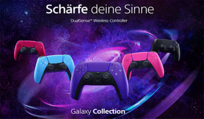 Neue DualSense™ Wireless-Controller-Farben - Midnight Black, Cosmic Red, Starlight Blue, Galactic Purple und Nova Pink, im Weltraum in der Nähe einer Galaxie schwebend