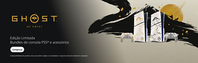 Duas consolas PS5® de edição limitada com comandos sem fios DualSense® a condizer, em designs dourado e preto do Ghost of Yōtei. Ao fundo, uma silhueta estilizada de montanha com sol amarelo e figuras de samurais.