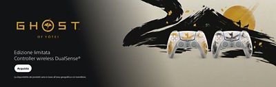 Due controller wireless DualSense in edizione limitata con design Ghost of Yōtei, davanti a un paesaggio giapponese stilizzato con il sole che sorge e un samurai in cammino. A sinistra, il logo “Ghost of Yōtei”. Testo: “Edizione limitata Controller wireless DualSense®. Acquista. La disponibilità dei prodotti varia in base all’area geografica e al rivenditore.”